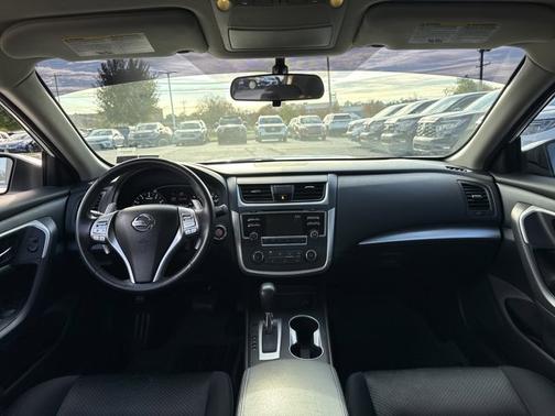2016 Nissan Altima 3.5 SR