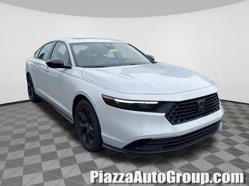 Platinum White Pearl 2025 Honda Accord SE