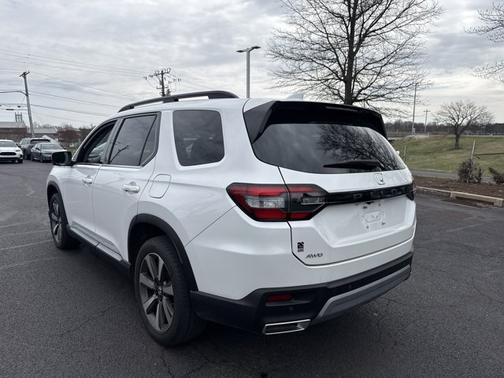 Platinum White Pearl 2023 Honda Pilot Elite