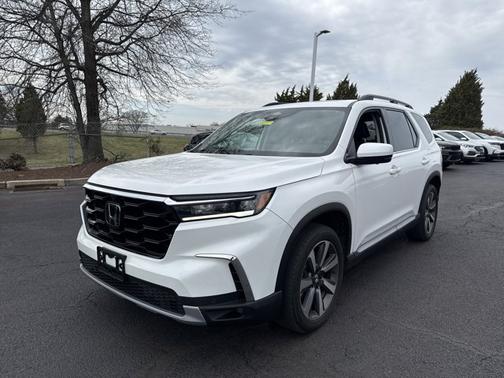 Platinum White Pearl 2023 Honda Pilot Elite