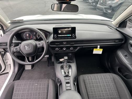 2025 Honda HR-V LX