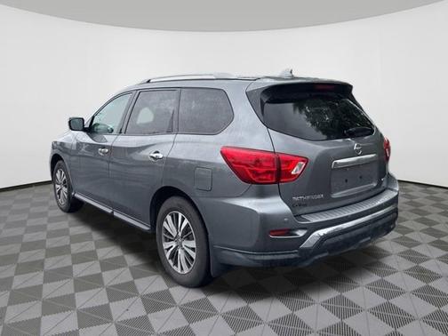2020 Nissan Pathfinder S