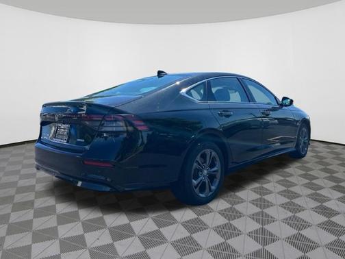 Crystal Black Pearl 2026 Honda Accord Hybrid EX-L