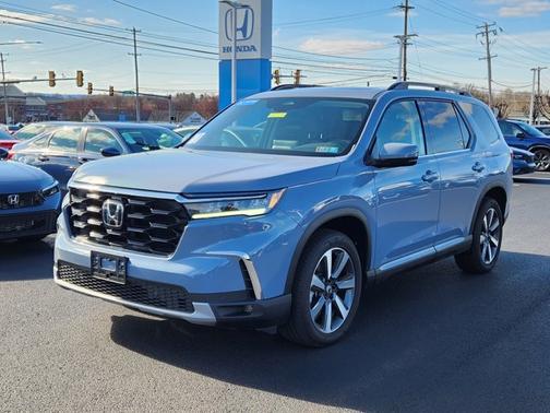 2025 Honda Pilot Touring