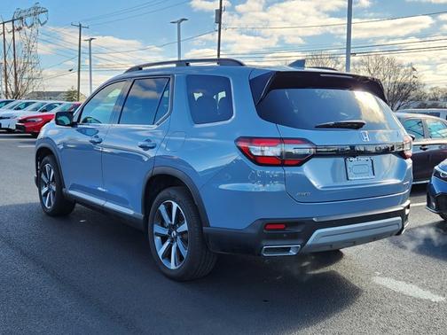 2025 Honda Pilot Touring