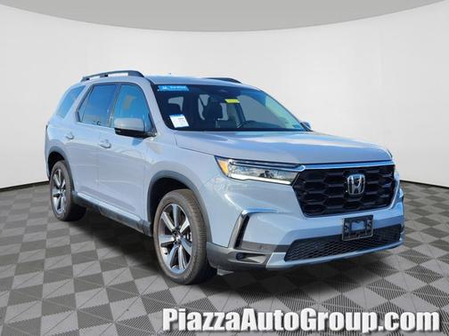 Sonic Gray Pearl 2025 Honda Pilot Touring