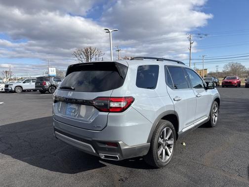 2023 Honda Pilot Elite