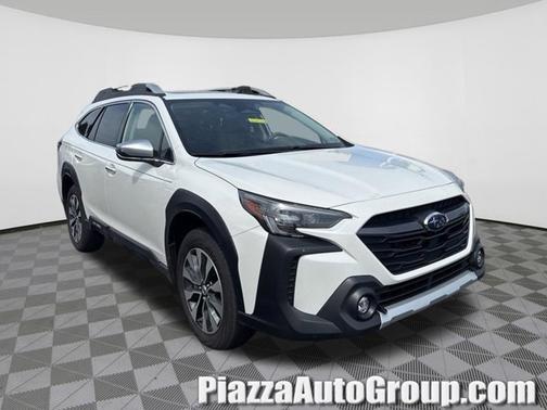 Crystal White Pearl 2023 Subaru Outback Touring