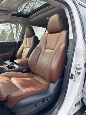 Crystal White Pearl 2023 Subaru Outback Touring