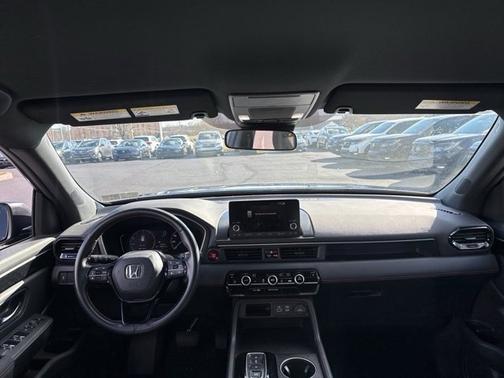 2023 Honda Pilot Sport