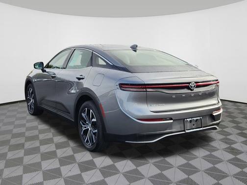 2024 Toyota Crown XLE