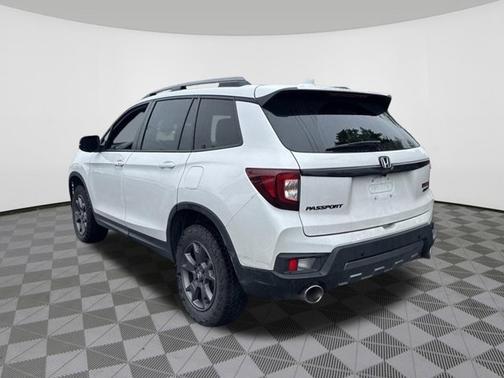 Platinum White Pearl 2024 Honda Passport TrailSport