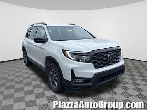 Platinum White Pearl 2024 Honda Passport TrailSport