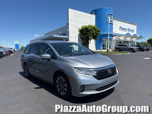 Lunar Silver Metallic 2024 Honda Odyssey EX-L