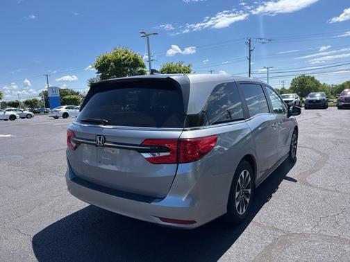 Lunar Silver Metallic 2024 Honda Odyssey EX-L
