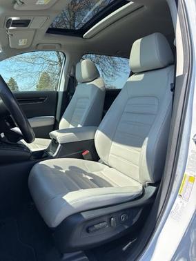 Platinum White Pearl 2023 Honda CR-V EX-L