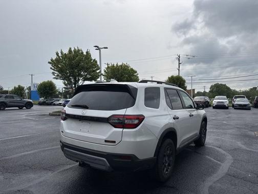 2023 Honda Pilot TrailSport