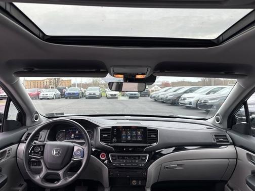 Steel Sapphire Metallic 2019 Honda Pilot Touring 8-Passenger