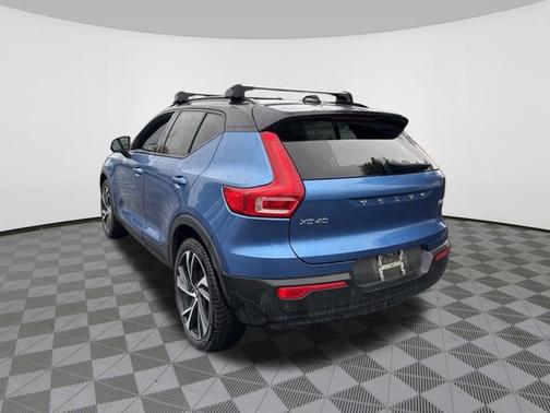 2021 Volvo XC40 R-Design