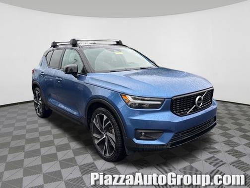 2021 Volvo XC40 R-Design