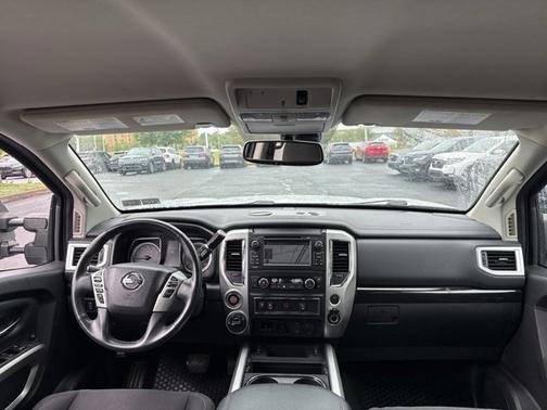 2018 Nissan Titan SV