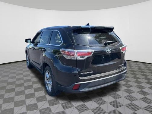Midnight Black Metallic 2016 Toyota Highlander Limited Platinum