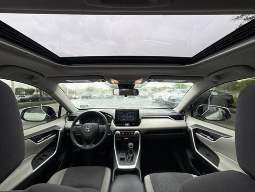 Super White 2019 Toyota RAV4 XLE