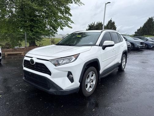 Super White 2019 Toyota RAV4 XLE