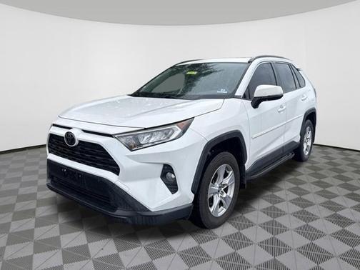 Super White 2019 Toyota RAV4 XLE
