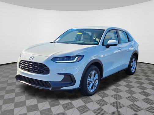 Platinum White Pearl 2024 Honda HR-V LX