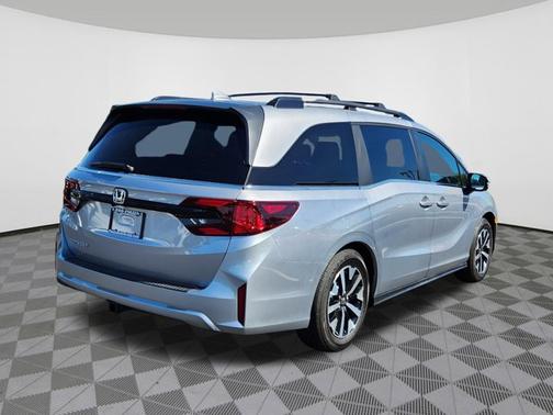 Solar Silver Metallic 2026 Honda Odyssey EX-L