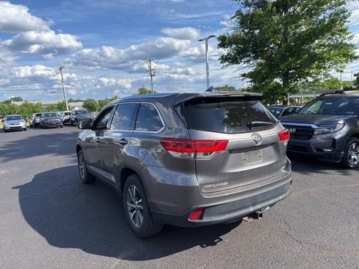 Predawn Gray Mica 2019 Toyota Highlander XLE