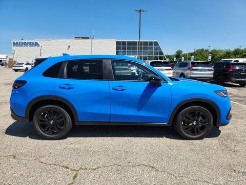 Blue 2027 Honda HR-V Sport