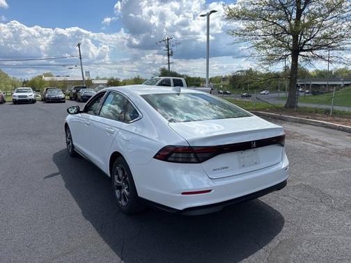 Platinum White Pearl 2023 Honda Accord EX