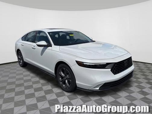 Platinum White Pearl 2023 Honda Accord EX