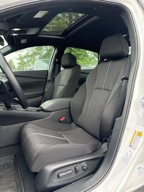 Platinum White Pearl 2025 Honda Accord Hybrid Sport