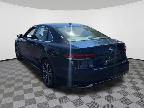 2021 Volkswagen Passat 2.0T SE