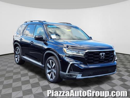 Crystal Black Pearl 2023 Honda Pilot Elite