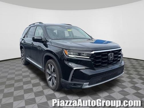 Crystal Black Pearl 2023 Honda Pilot Elite