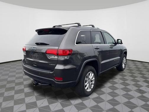 Granite Crystal Metallic Clearcoat 2021 Jeep Grand Cherokee Laredo E