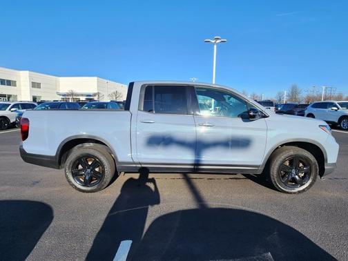 2023 Honda Ridgeline Black Edition