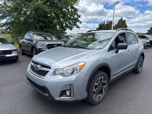 Ice Silver Metallic 2016 Subaru Crosstrek 2.0i