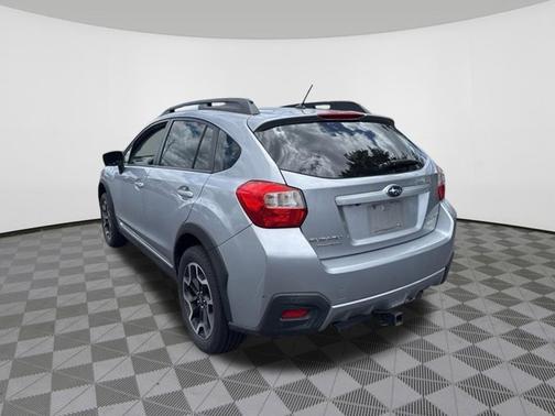 Ice Silver Metallic 2016 Subaru Crosstrek 2.0i