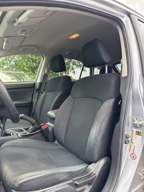 Ice Silver Metallic 2016 Subaru Crosstrek 2.0i