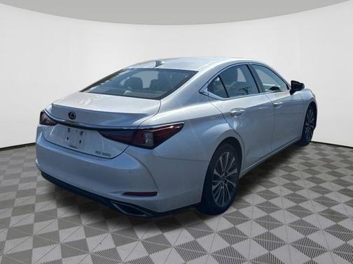2019 Lexus ES 350 Premium
