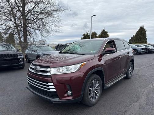 Ooh La La Rouge Mica 2018 Toyota Highlander XLE