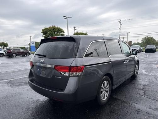 Modern Steel Metallic 2016 Honda Odyssey SE