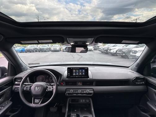 2024 Honda Pilot TrailSport