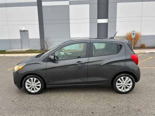 2017 Chevrolet Spark 1LT