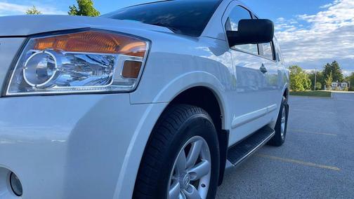 Pearl White 2015 Nissan Armada SV